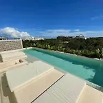 New Loft With Beach Club Access